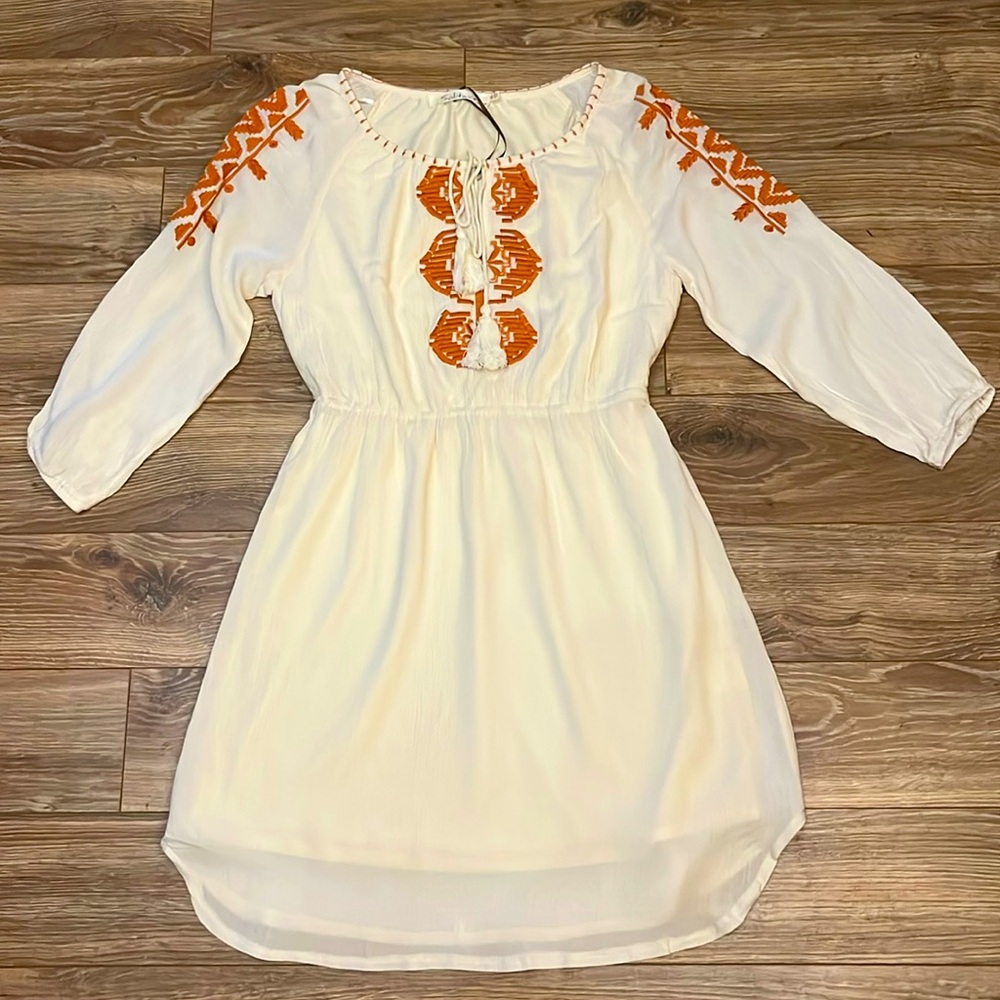Solitaire Embroidered Dress White